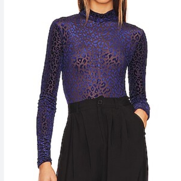 Bardot Adoni Blue Leopard Women’s Bodysuit Size 8 Mock Neck Velvet Long Sleeve - Picture 1 of 11